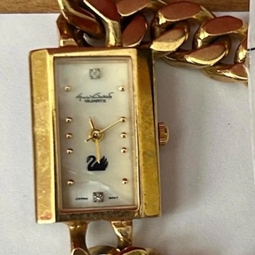 Gloria Vanderbilt Watch J.Crew Necklace Lot Womens OS Gold Black Heart Excellent